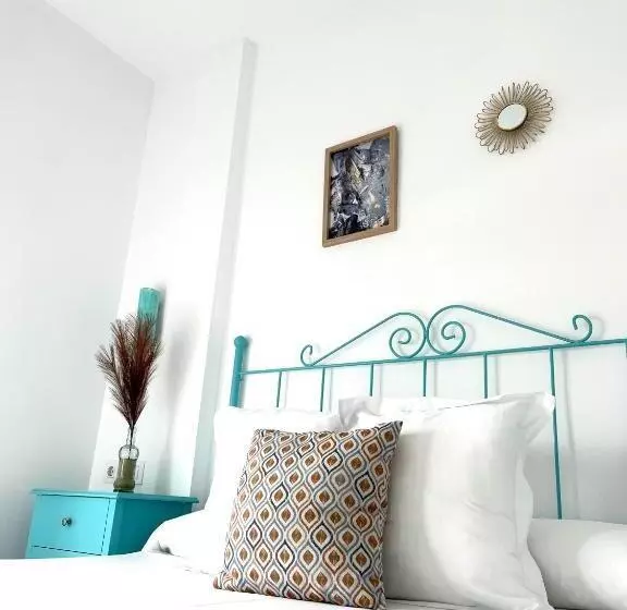 Hotelli 6 Grifos Habitaciones Turísticas