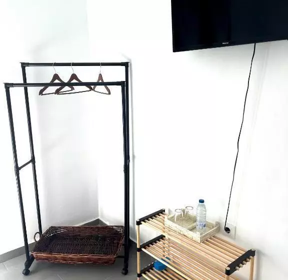 Hotelli 6 Grifos Habitaciones Turísticas