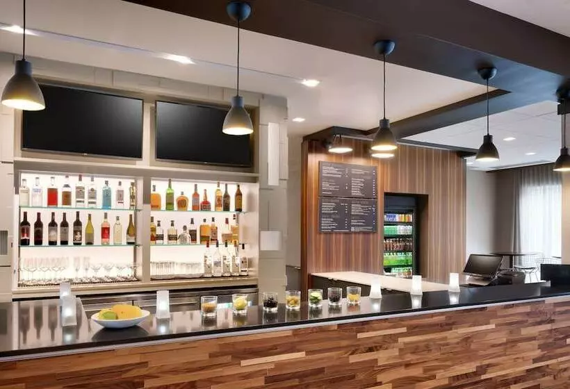 Hotelli Courtyard By Marriott Atlanta Duluth Downtown