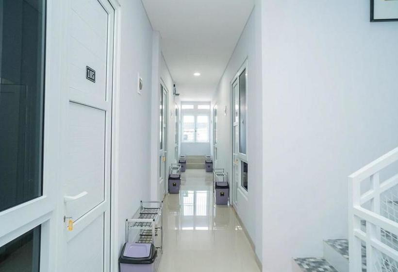 Hôtel Koolkost Syariah At Jl Danau Towuti Benhil  Minimum Stay 30 Nights