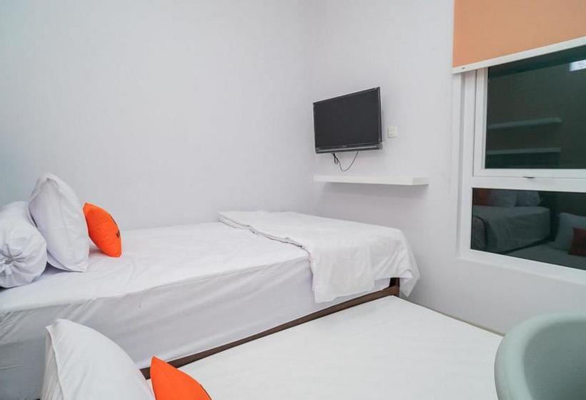 Hôtel Koolkost Syariah At Jl Danau Towuti Benhil  Minimum Stay 30 Nights