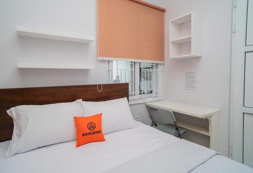 Hôtel Koolkost Syariah At Jl Danau Towuti Benhil  Minimum Stay 30 Nights