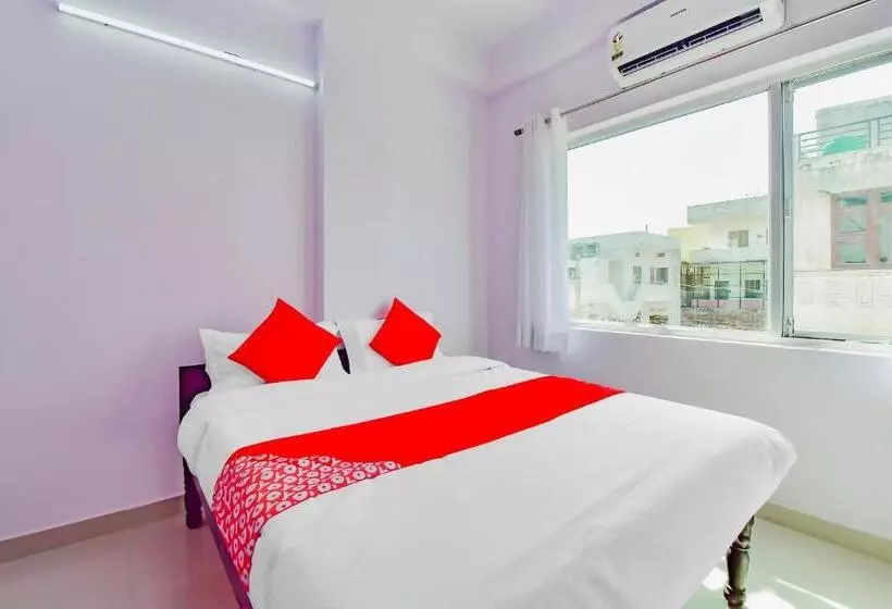 ホテル Oyo Jai1273 Rayal Inn