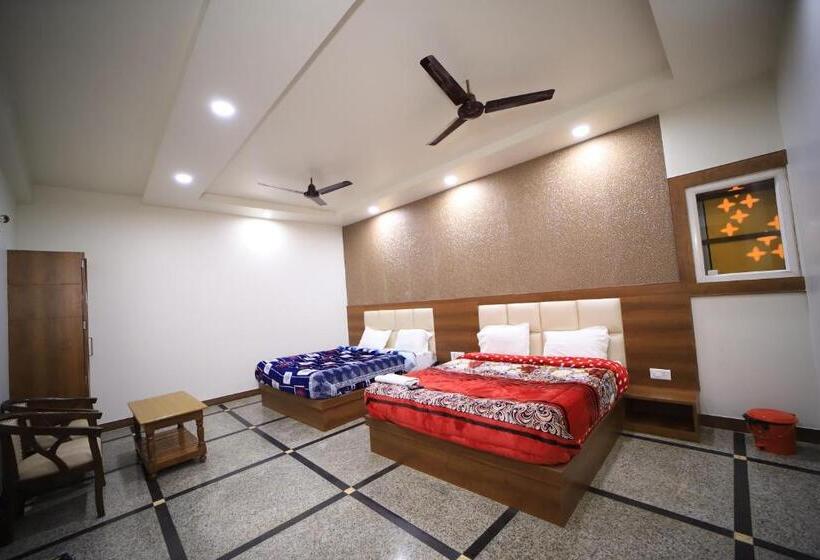 هتل Royal Phoenix