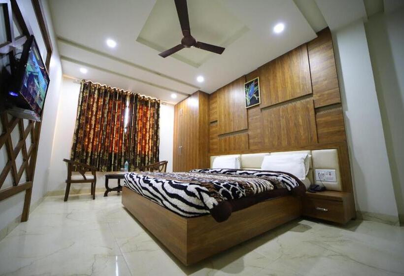 هتل Royal Phoenix