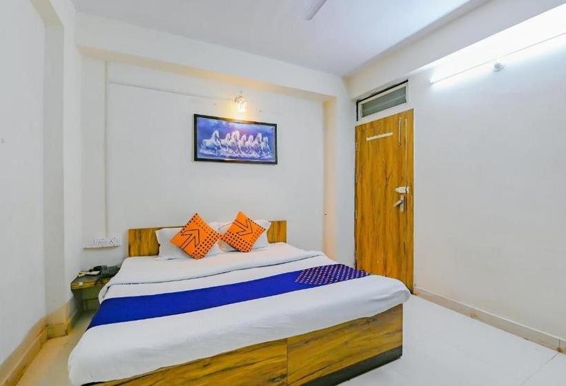 فندق Spot On 79303 Samarpit Residency