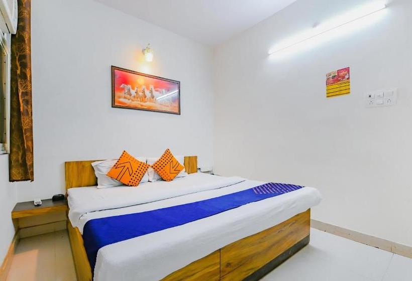 فندق Spot On 79303 Samarpit Residency