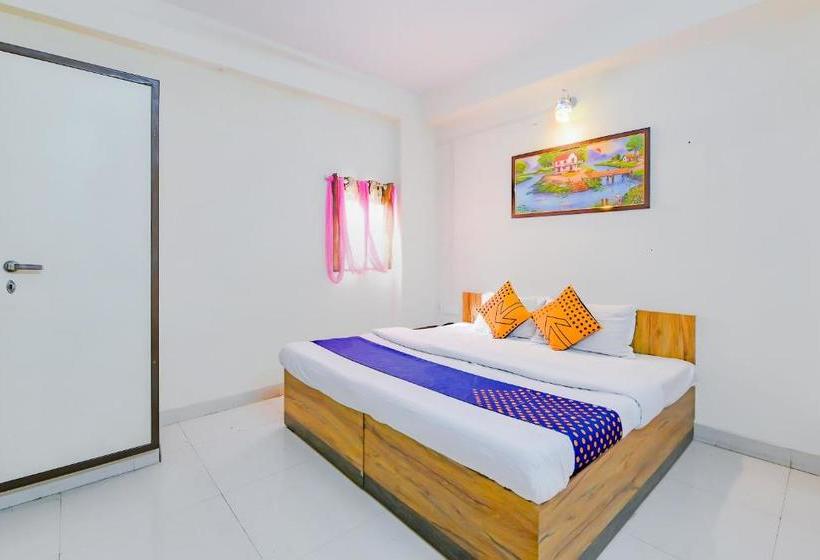 فندق Spot On 79303 Samarpit Residency