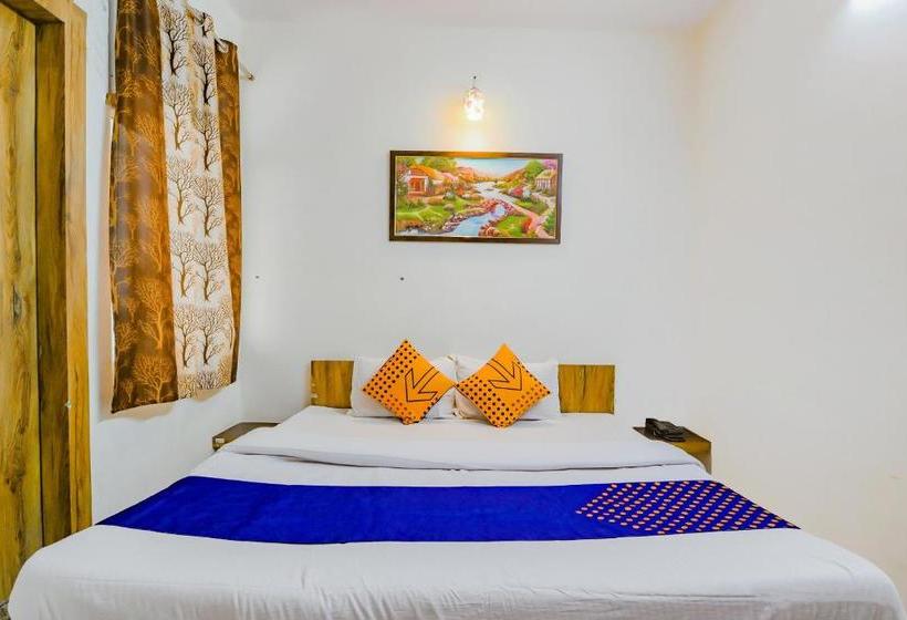 فندق Spot On 79303 Samarpit Residency