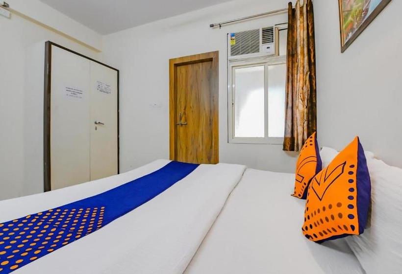 فندق Spot On 79303 Samarpit Residency