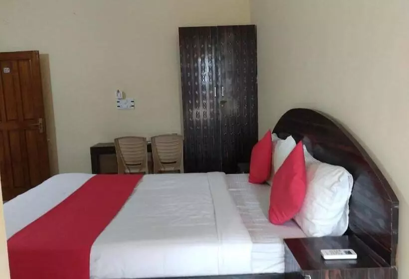 ホテル Staymaker Srinivasa Residency