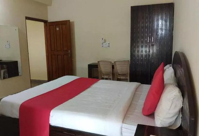 ホテル Staymaker Srinivasa Residency