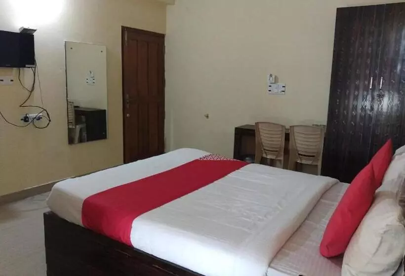 ホテル Staymaker Srinivasa Residency