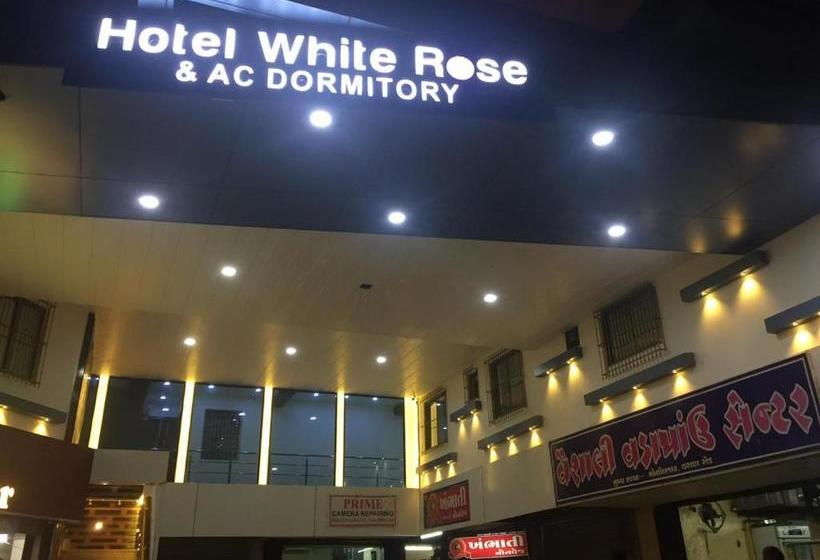 בית מלון כפרי White Rose