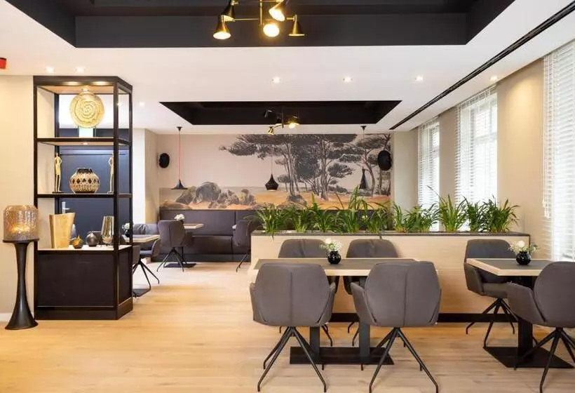 Maakt Hotel & Apartments