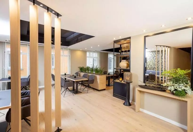 Maakt Hotel & Apartments