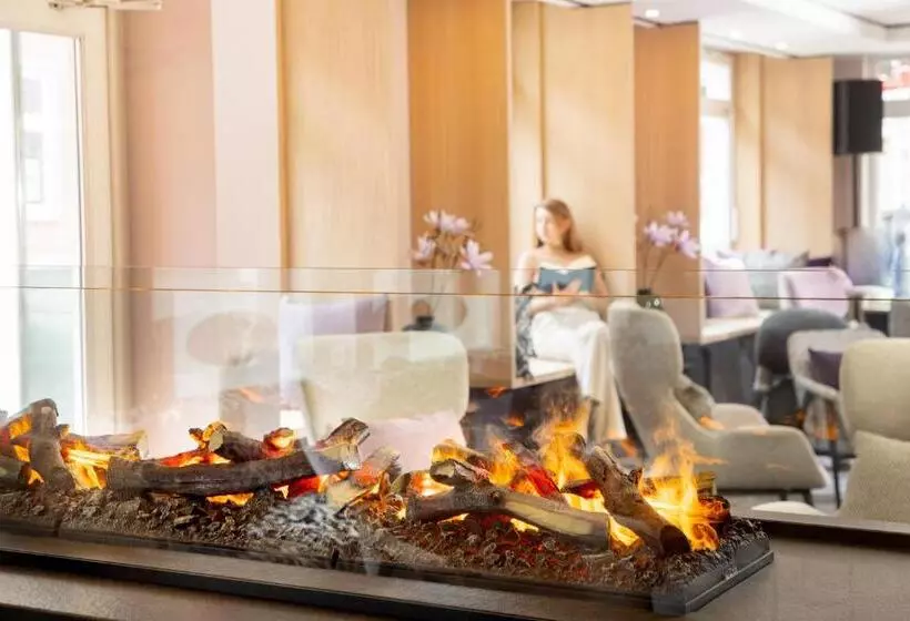 Maakt Hotel & Apartments