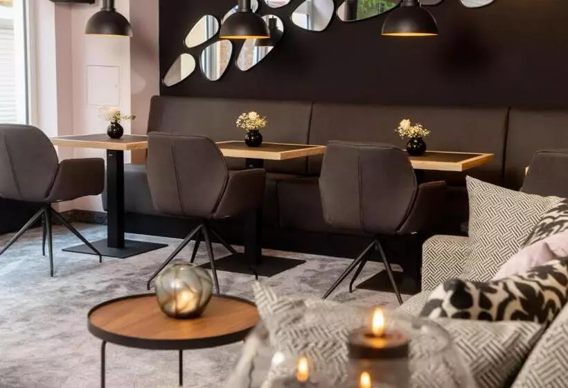 Maakt Hotel & Apartments