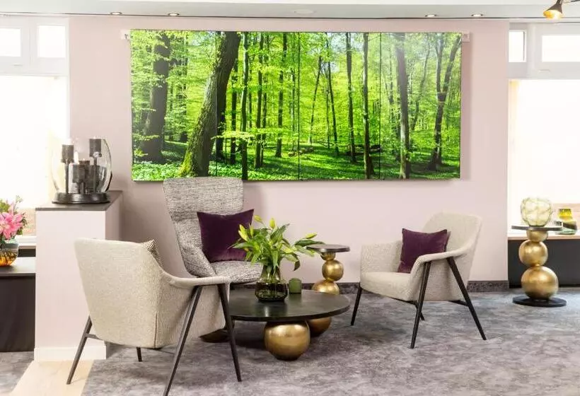 Maakt Hotel & Apartments