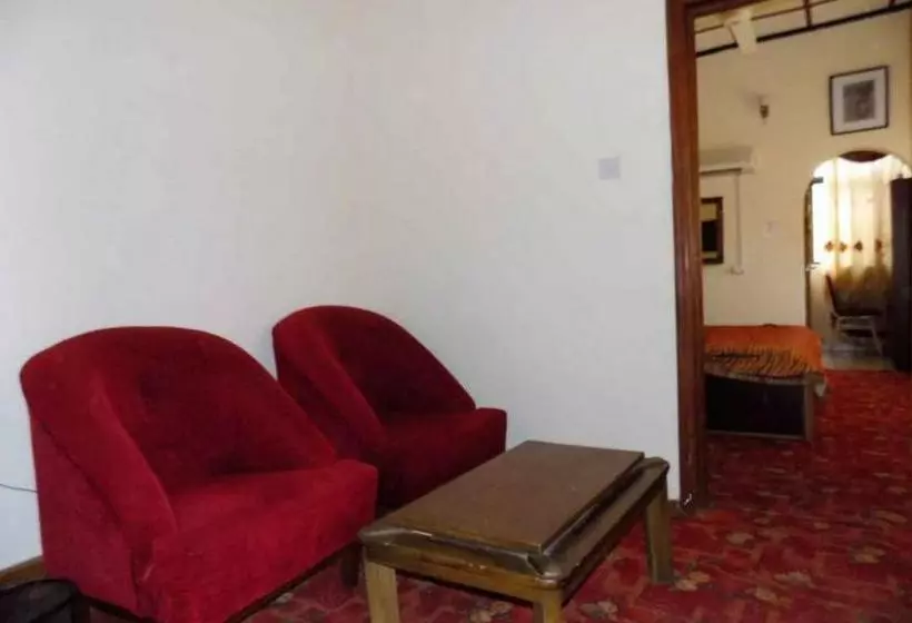 پانسیون Royalton Palace Presidential Apartment For 5
