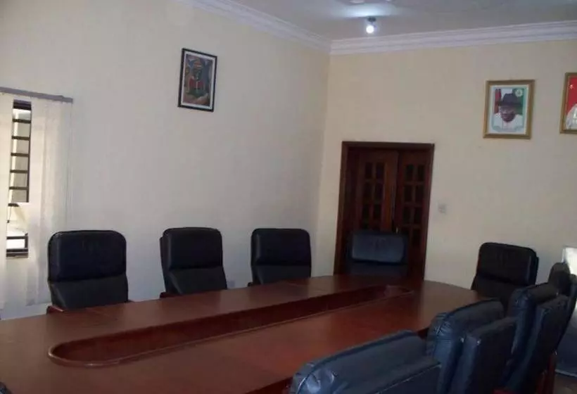 پانسیون Royalton Palace Presidential Apartment For 5