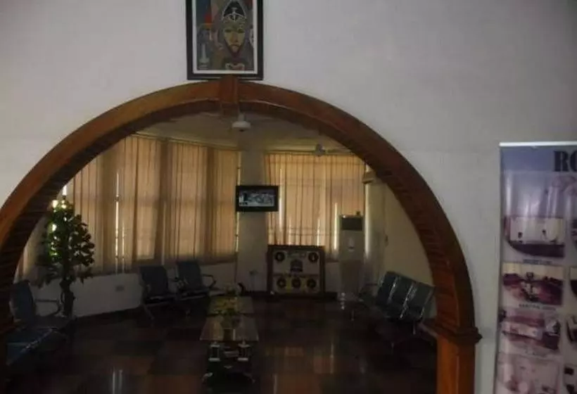 پانسیون Royalton Palace Presidential Apartment For 5