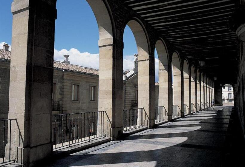 住宿加早餐  La Casa De Los Arquillos