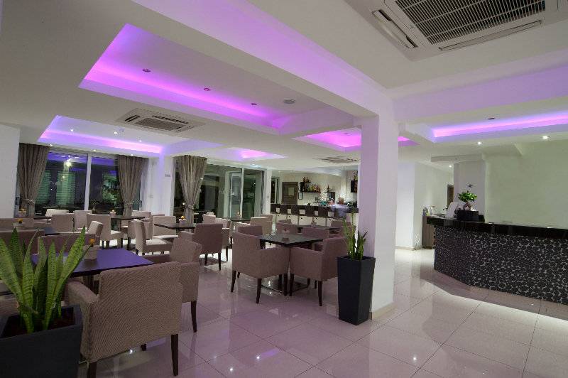 Frixos Suites Hotel Apts