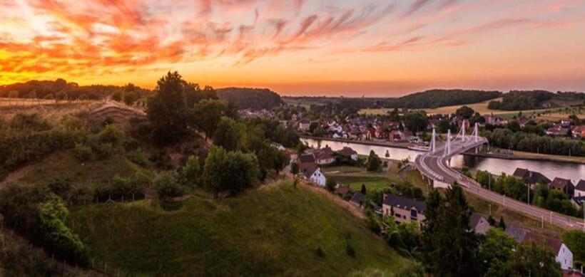 هتل B&b Montenakerhof