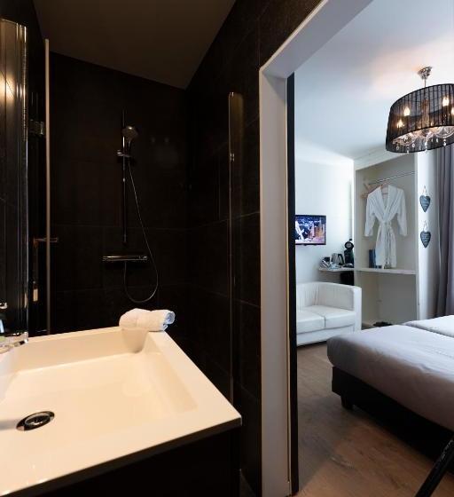 هتل B&b Montenakerhof