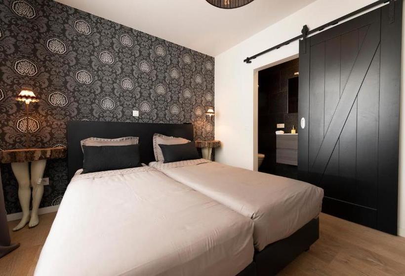 هتل B&b Montenakerhof