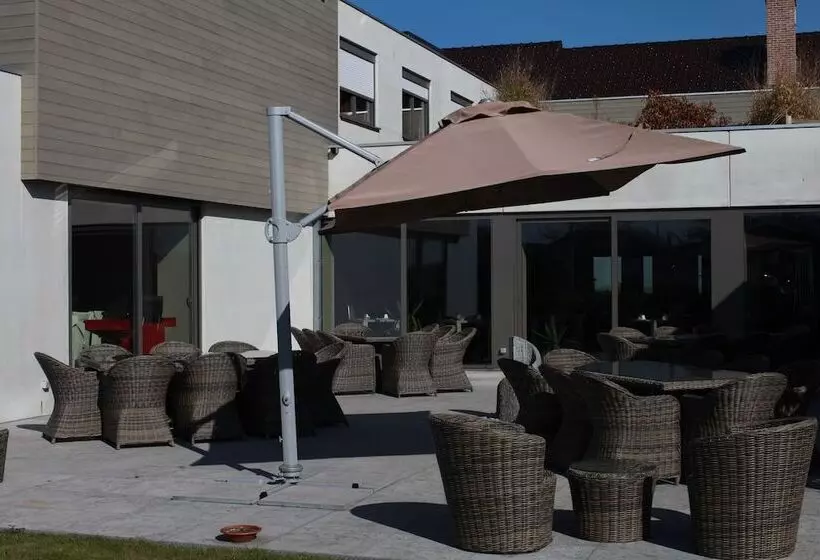 Отель Callecanes