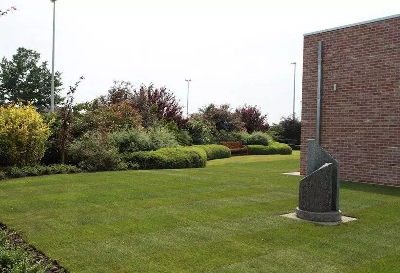 Отель Callecanes