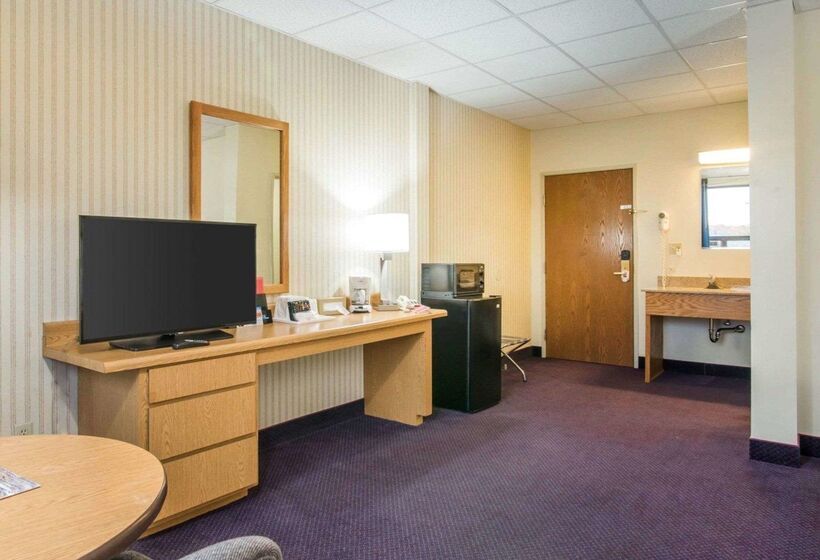 فندق Econo Lodge