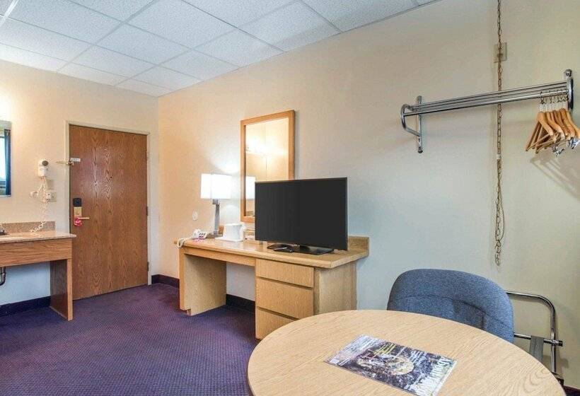 فندق Econo Lodge