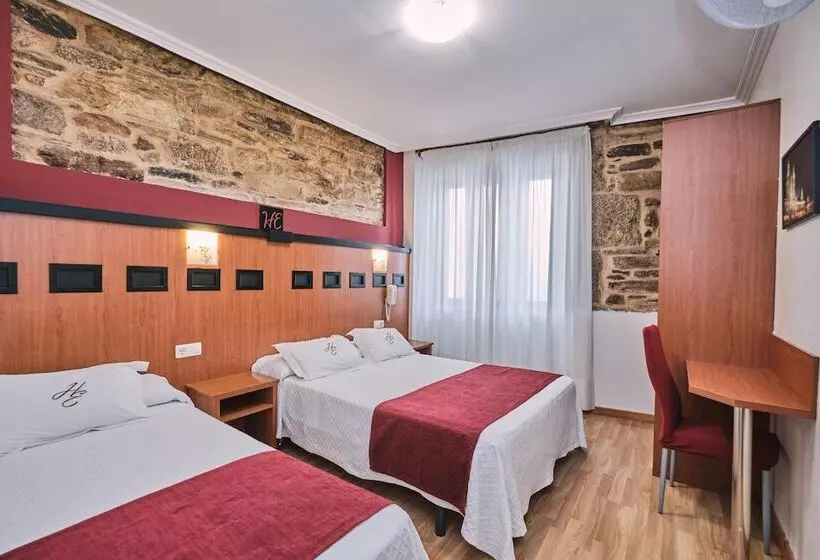 ホテル Entrecercas