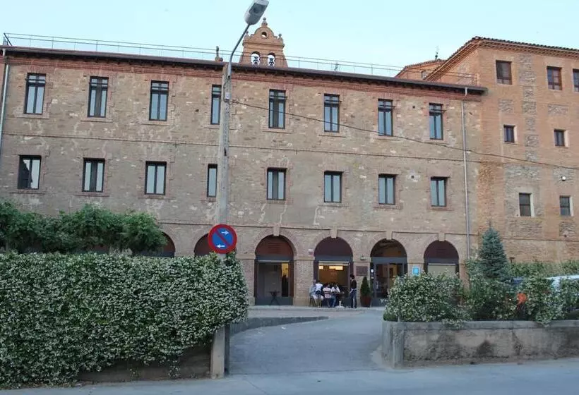 Отель Hospederia De Alesves