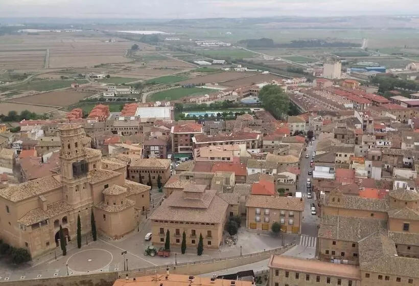 Отель Hospederia De Alesves