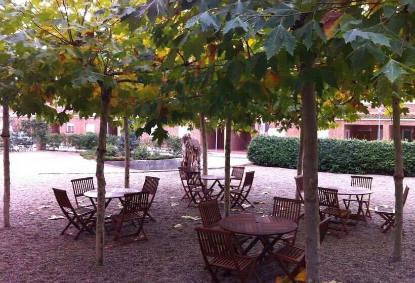 호텔 Hospederia De Alesves