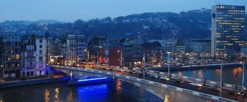 هتل Hôtel Passerelle Liège