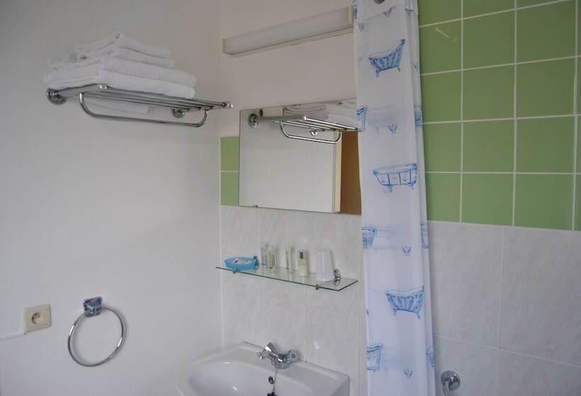 هتل Hôtel Passerelle Liège