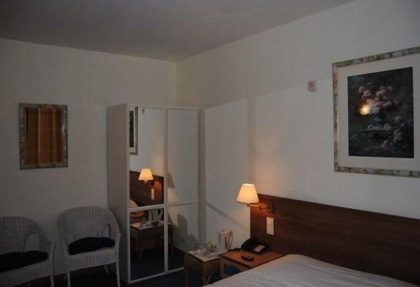 هتل Hôtel Passerelle Liège