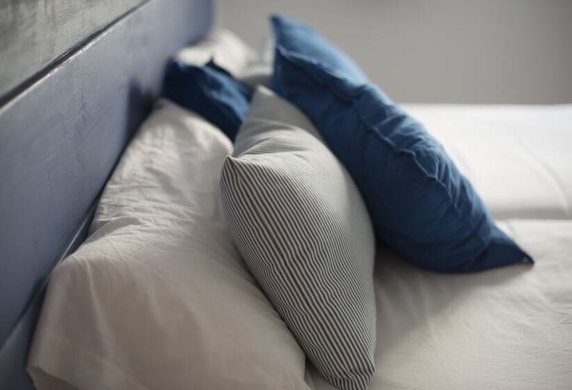 هتل Cotillo House