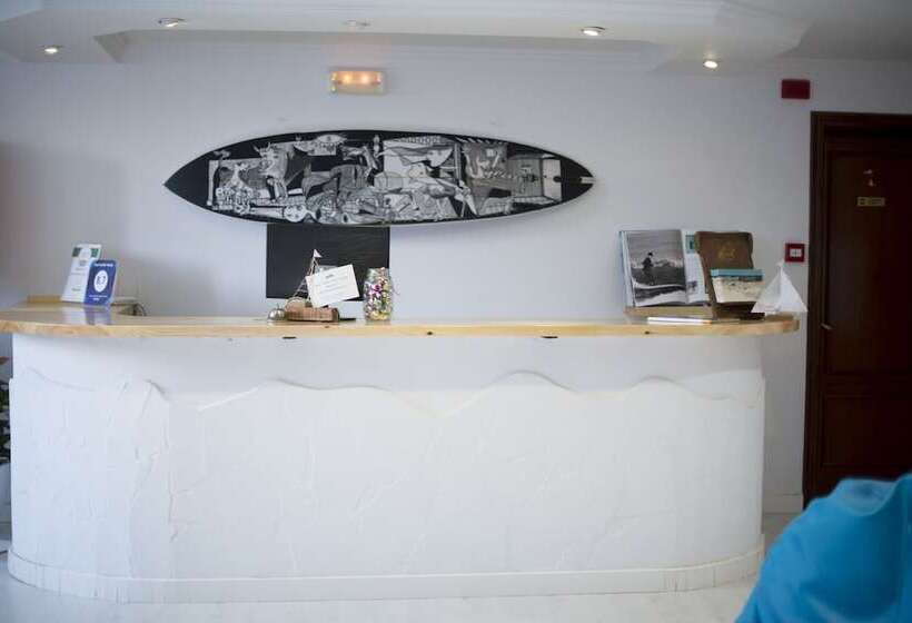 هتل Cotillo House