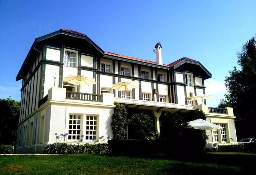 Отель Las Carolinas Garden