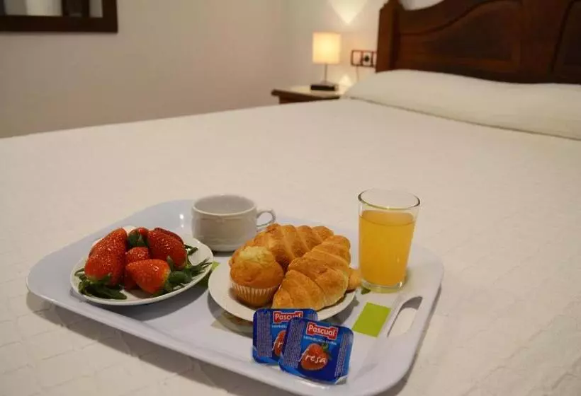 Отель Manantiales