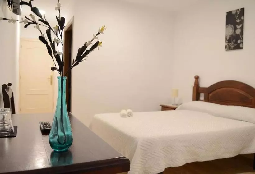 Отель Manantiales