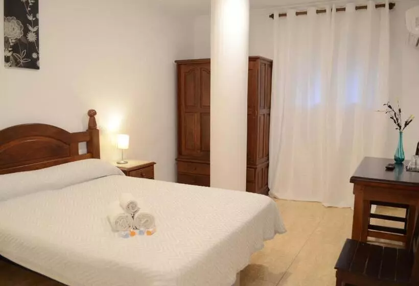 Отель Manantiales