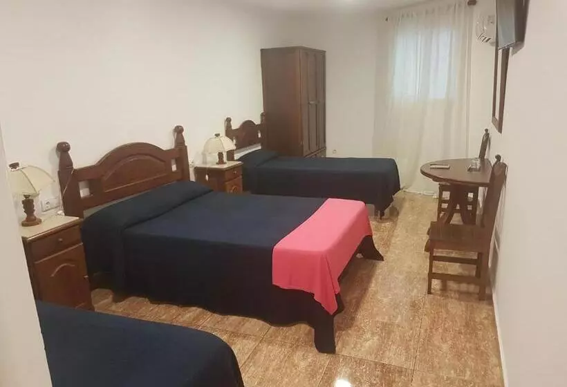 Отель Manantiales