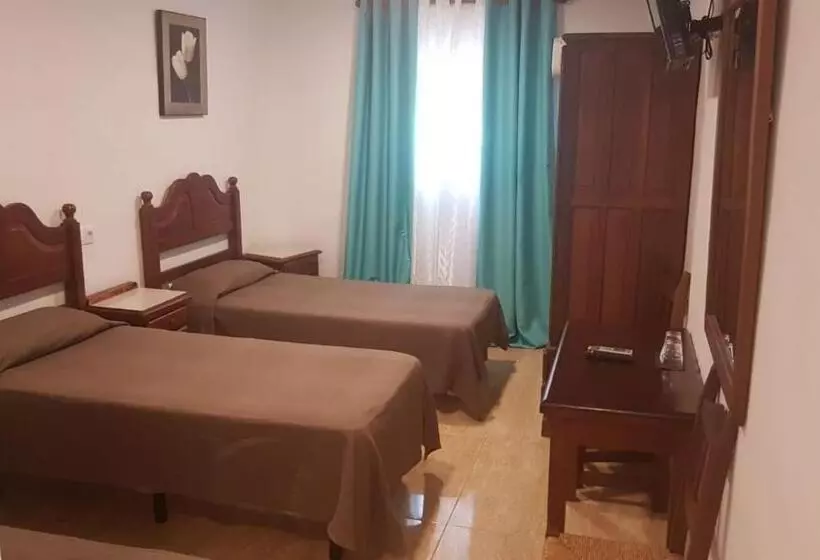 Отель Manantiales